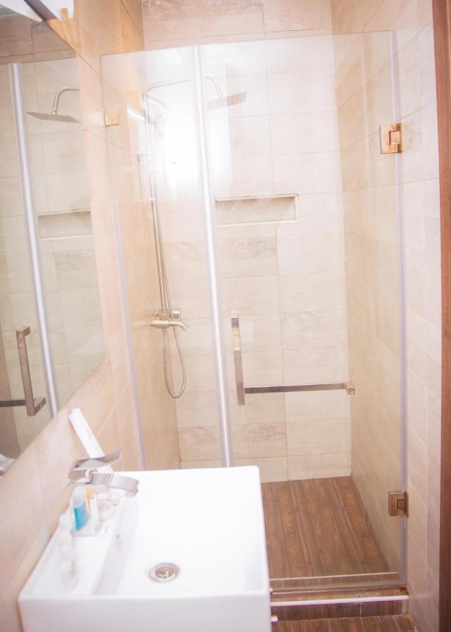 James Court Hotel & Luxury Apartments Lekki Kültér fotó